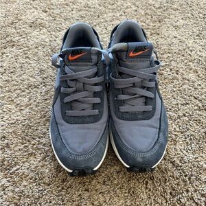 Nike Waffle Debut Men’s 6.5 (women’s 8)